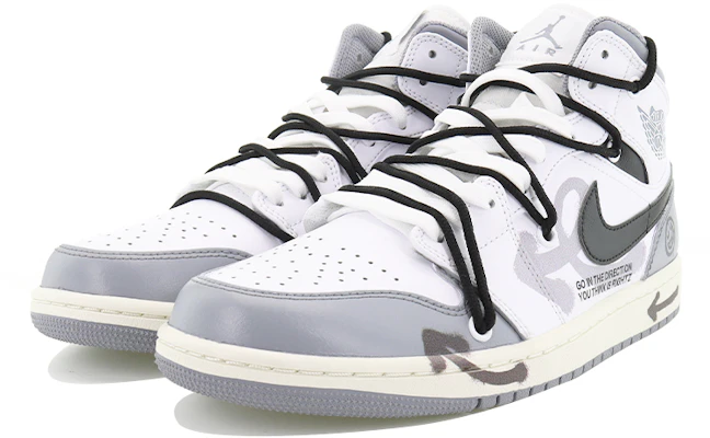 【訂製球鞋】 Jordan Air Jordan 1 Mid 潮流塗鴉 方向感 人生牽引 氧化中底 潮流 防滑耐磨 中幫 復古籃球鞋 男款 白灰 Lookbook 【訂製球鞋】 Jordan Air Jordan 1 Mid 潮流塗鴉 方向感 人生牽引 氧化中底 潮流 防滑耐磨 中幫 復古籃球鞋 男款 白灰