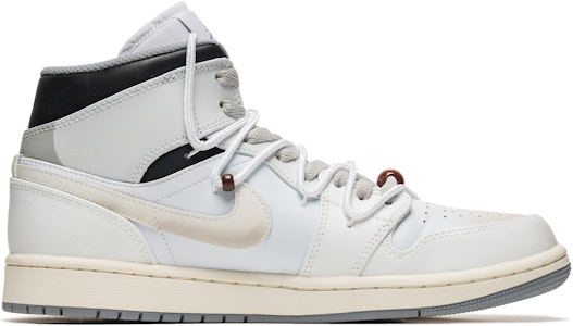 【客製球鞋】Jordan Air Jordan 1 Mid 紅線 新中式 鱗紋 特殊配飾 中筒 復古籃球鞋 男款 灰白 Order 【客製球鞋】Jordan Air Jordan 1 Mid 紅線 新中式 鱗紋 特殊配飾 中筒 復古籃球鞋 男款 灰白