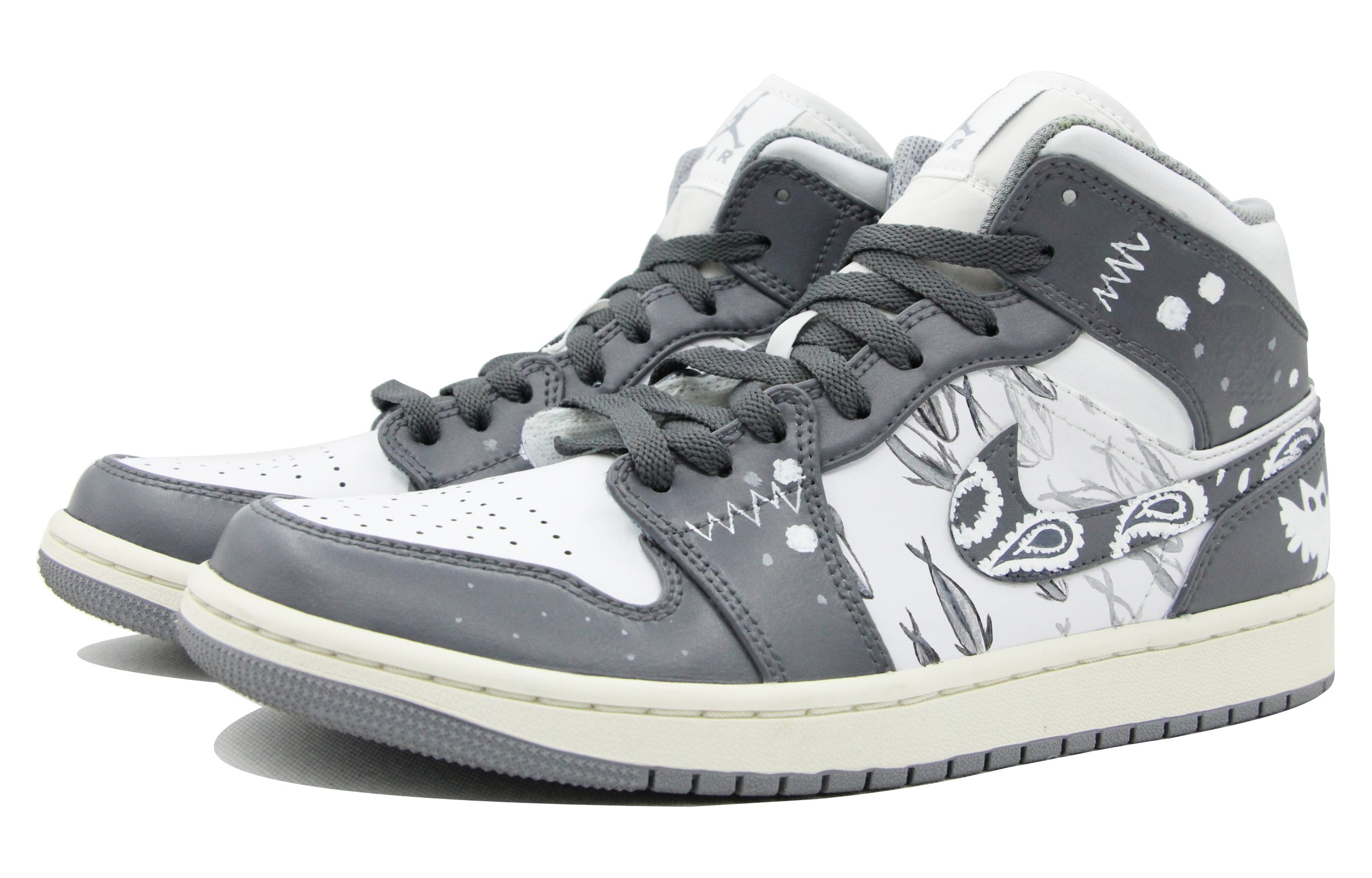 Lookbook 커스텀 에어 조던 1 미드 '회백 레트로' (Keoseutom Eeo Jodeon 1 Mideu 'Hoebaek Returo') 554724-135(Team39-AMY83灰白)