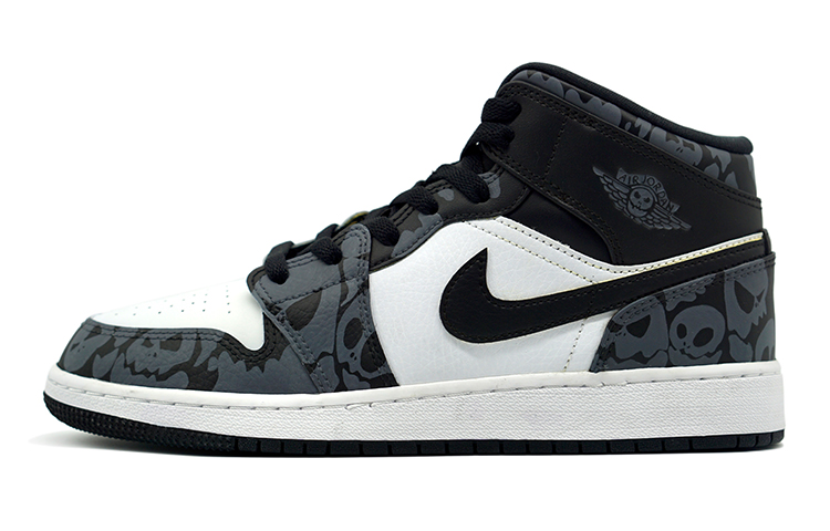 Buy 【定製球鞋】Jordan Air Jordan 1 Mid 合成革人造革 幽靈萬聖節 噴繪手繪 秋季主題定製 防滑耐磨 中幫 復古籃球鞋 男款 黑白灰