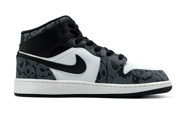 Order 【定製球鞋】Jordan Air Jordan 1 Mid 合成革人造革 幽靈萬聖節 噴繪手繪 秋季主題定製 防滑耐磨 中幫 復古籃球鞋 男款 黑白灰