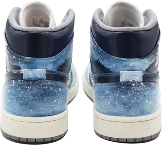 【客製球鞋】 Jordan Air Jordan 1 手繪星辰 藝術潮流 舒適 耐磨 中筒 復古藍色籃球鞋 男款 藍白 Purchase 【客製球鞋】 Jordan Air Jordan 1 手繪星辰 藝術潮流 舒適 耐磨 中筒 復古藍色籃球鞋 男款 藍白