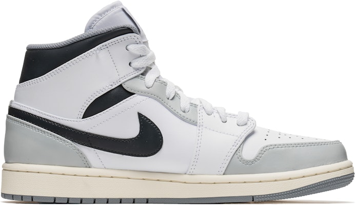 【訂製球鞋】 Jordan Air Jordan 1 Mid 水墨 雙勾 新中式 特別鞋盒 中筒 復古籃球鞋 男款 灰白 Order 【訂製球鞋】 Jordan Air Jordan 1 Mid 水墨 雙勾 新中式 特別鞋盒 中筒 復古籃球鞋 男款 灰白