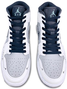 【定制球鞋】 Jordan Air Jordan 1 Mid "島嶼綠" 电玩主题 电路线 立体按键 中帮 复古篮球鞋 男款 白黑灰 Shop 【定制球鞋】 Jordan Air Jordan 1 Mid "島嶼綠" 电玩主题 电路线 立体按键 中帮 复古篮球鞋 男款 白黑灰