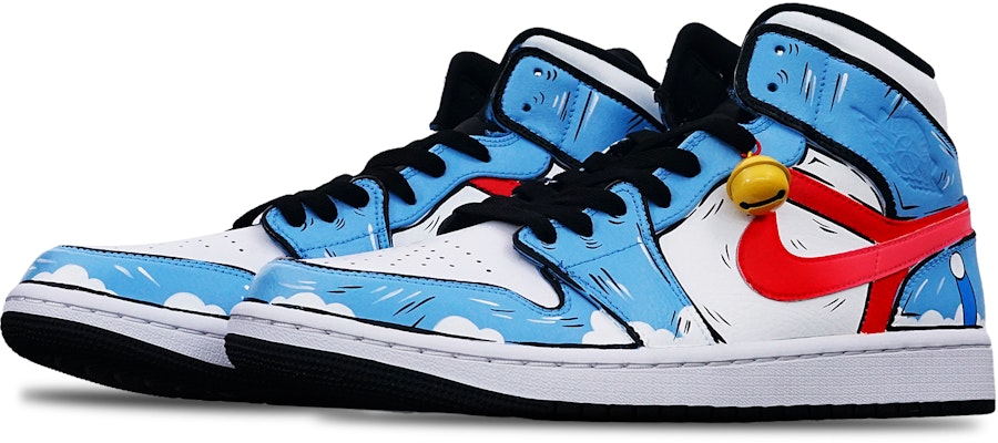 에어 조던 1 미드 '아일랜드 그린 도라에몽' (커스텀) 554724-132(Teamone-男款叮当蓝白红) Lookbook 에어 조던 1 미드 '아일랜드 그린 도라에몽' (커스텀) 554724-132(Teamone-男款叮当蓝白红)