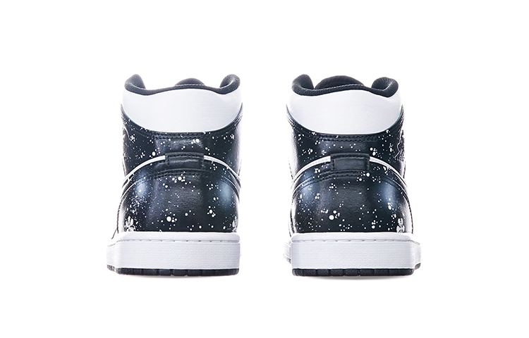 Shop AJ1 MIDカスタム「アイランドグリーン雪の結晶クリスマス」 554724-132(TeamT-男女同款圣诞节主题黑白)