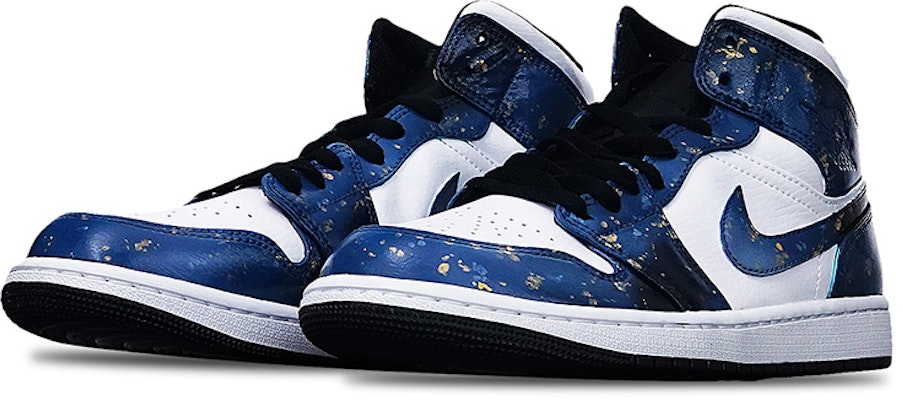 【定製球鞋】Jordan Air Jordan 1 Mid Island Green 漸變金點 手繪噴繪中國風 國潮系列主題 中幫 復古籃球鞋 男款 藍黑金 Lookbook 【定製球鞋】Jordan Air Jordan 1 Mid Island Green 漸變金點 手繪噴繪中國風 國潮系列主題 中幫 復古籃球鞋 男款 藍黑金