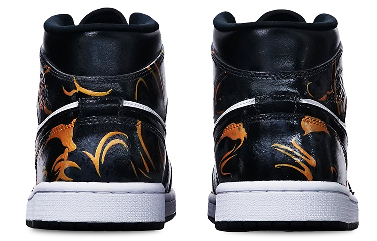 Shop 【訂製球鞋】Air Jordan 1 Mid "Island Green" 黑白熊貓 手繪噴繪中國風紋理 國潮系列主題 中幫 復古籃球鞋 男款 玫瑰金黑白