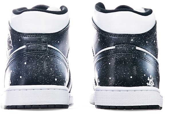 에어 조던 1 미드 '아일랜드 그린 팬다 발렌타인' (커스텀) 554724-132-(TeamT-情人节主题黑白熊猫) Shop 에어 조던 1 미드 '아일랜드 그린 팬다 발렌타인' (커스텀) 554724-132-(TeamT-情人节主题黑白熊猫)