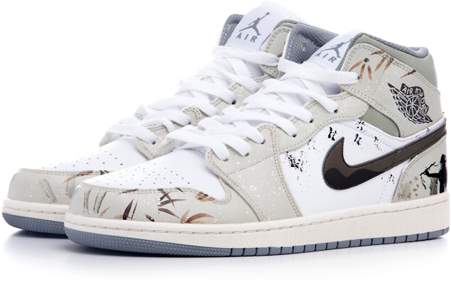 【訂製球鞋】Jordan Air Jordan 1 Mid 聽蕭曾與 國風 潑墨 吹簫 中筒 復古籃球鞋 男款 卡其色 Lookbook 【訂製球鞋】Jordan Air Jordan 1 Mid 聽蕭曾與 國風 潑墨 吹簫 中筒 復古籃球鞋 男款 卡其色