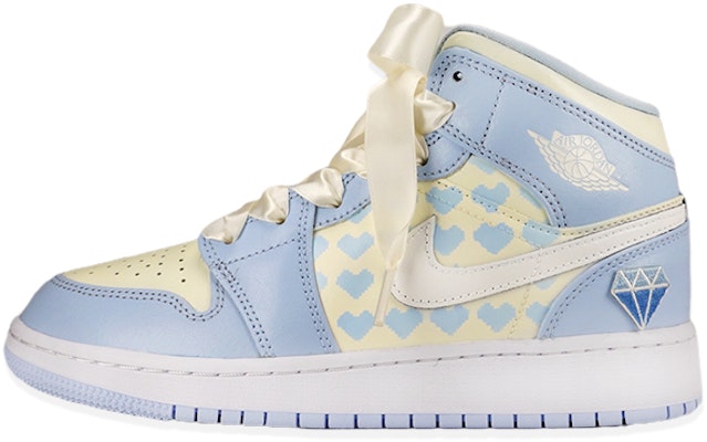 에어 조던 1 미드 "모자이크 스윗하트 블루" (커스텀) 555112-401(TeamF-女款爱心钻石) Buy 에어 조던 1 미드 "모자이크 스윗하트 블루" (커스텀) 555112-401(TeamF-女款爱心钻石)