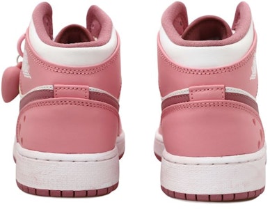 커스텀 에어 조던 1 미드 'OKHR 크림' (Custom Air Jordan 1 Mid 'OKHR Cream') DQ8423-616(Team拾玖-爱心做旧女S-BOX) Shop 커스텀 에어 조던 1 미드 'OKHR 크림' (Custom Air Jordan 1 Mid 'OKHR Cream') DQ8423-616(Team拾玖-爱心做旧女S-BOX)