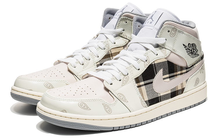 Lookbook 【定制球鞋】Jordan Air Jordan 1 Mid 野鶴製造 腰果花 格紋 貼布 中幫 復古籃球鞋 男款 米白