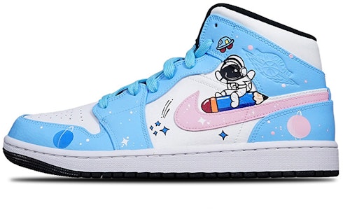 【定制球鞋】Jordan Air Jordan 1 Mid 黑白熊貓 鉛筆宇航員手繪 限量特殊鞋盒 中幫 復古籃球鞋 GS 藍粉白 Order 【定制球鞋】Jordan Air Jordan 1 Mid 黑白熊貓 鉛筆宇航員手繪 限量特殊鞋盒 中幫 復古籃球鞋 GS 藍粉白