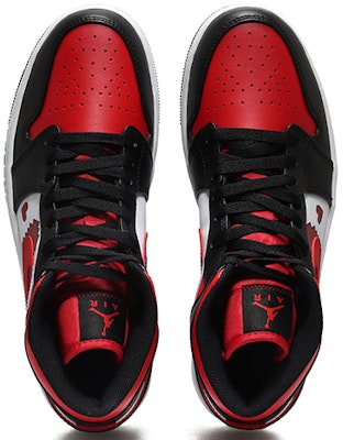 【訂製球鞋】Jordan Air Jordan 1 Mid Bred Toe 像素愛心 電玩棉花 遊戲電競 中幫 復古籃球鞋 男款 黑紅 Shop 【訂製球鞋】Jordan Air Jordan 1 Mid Bred Toe 像素愛心 電玩棉花 遊戲電競 中幫 復古籃球鞋 男款 黑紅