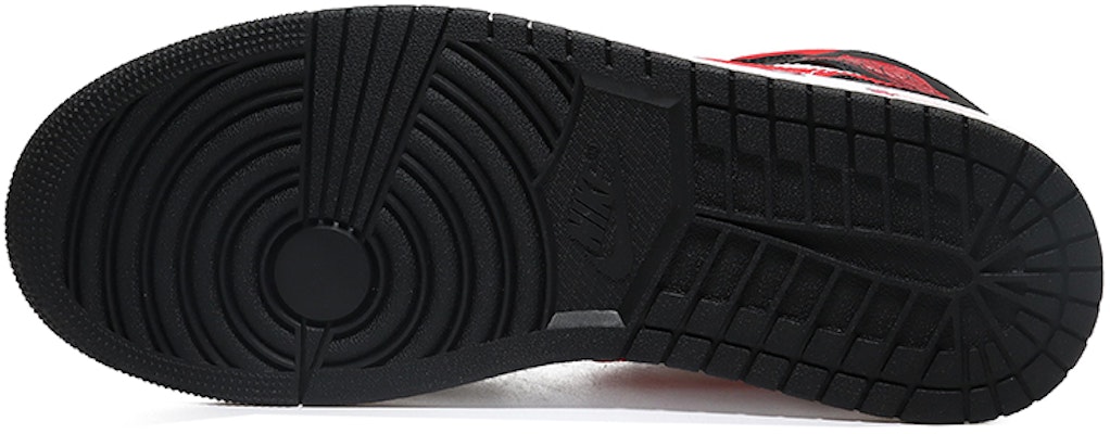 【訂製球鞋】Jordan Air Jordan 1 Mid Bred Toe 像素愛心 電玩棉花 遊戲電競 中幫 復古籃球鞋 男款 黑紅 Details for 【訂製球鞋】Jordan Air Jordan 1 Mid Bred Toe 像素愛心 電玩棉花 遊戲電競 中幫 復古籃球鞋 男款 黑紅