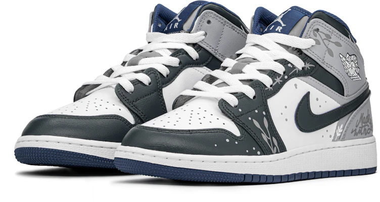 【訂製球鞋】Jordan Air Jordan 1 休閒百搭通風 防滑耐磨 中筒 復古籃球鞋 GS 黛藍灰白 Lookbook 【訂製球鞋】Jordan Air Jordan 1 休閒百搭通風 防滑耐磨 中筒 復古籃球鞋 GS 黛藍灰白