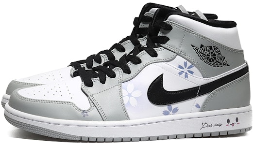 에어 조던 1 미드 '스모크 그레이 플로럴' (커스텀) 554724-092(Team10--小花男烟灰QD) Lookbook 에어 조던 1 미드 '스모크 그레이 플로럴' (커스텀) 554724-092(Team10--小花男烟灰QD)