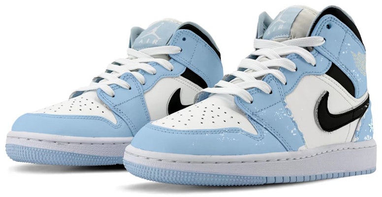 【定製球鞋】Jordan Air Jordan 1 Mid 雪花刺繡貼 中幫 復古籃球鞋 GS 白藍黑 Lookbook 【定製球鞋】Jordan Air Jordan 1 Mid 雪花刺繡貼 中幫 復古籃球鞋 GS 白藍黑