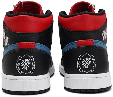 【訂製球鞋】 Jordan Air Jordan 1 Mid 莓刻 朋客蜘蛛 蜘蛛俠搖滾 中筒 復古籃球鞋 男款 黑紅藍 Shop 【訂製球鞋】 Jordan Air Jordan 1 Mid 莓刻 朋客蜘蛛 蜘蛛俠搖滾 中筒 復古籃球鞋 男款 黑紅藍