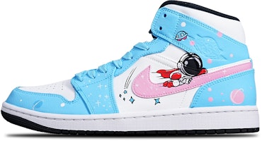 【客製化球鞋】Jordan Air Jordan 1 Mid 超人宇航員手繪 聖誕主題 限量鞋盒 中筒 復古籃球鞋 男女同款 藍粉白 Order 【客製化球鞋】Jordan Air Jordan 1 Mid 超人宇航員手繪 聖誕主題 限量鞋盒 中筒 復古籃球鞋 男女同款 藍粉白