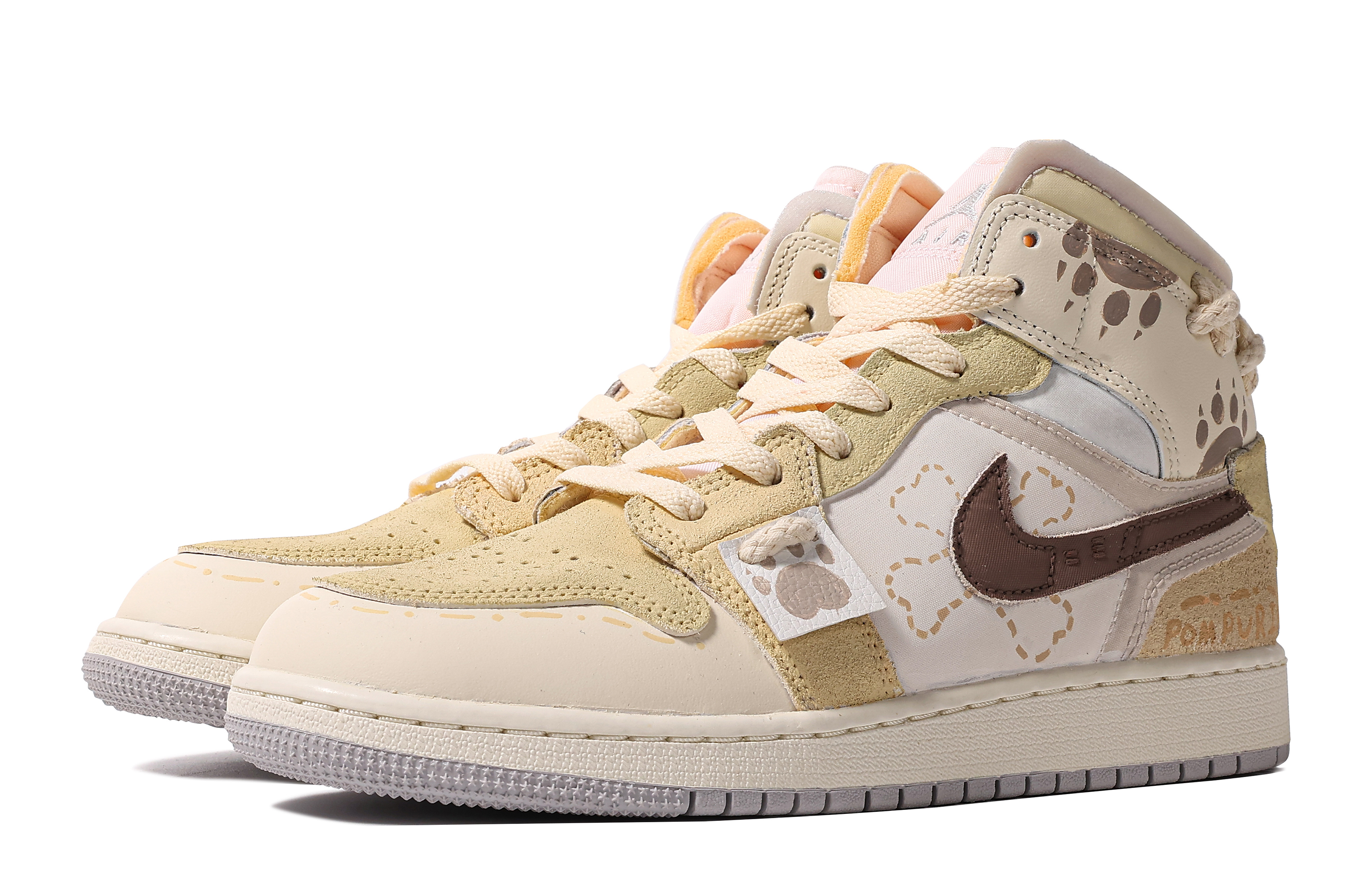 Shop [Kasut Custom] Air Jordan 1 Mid 'Sweet Toffee Graffiti' DQ3726-100(TeamM-女款甜糖牛乳S-BOX)
