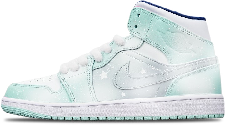 【定製球鞋】Jordan Air Jordan 1 Mid 融雪雪花 噴繪 聖誕主題 限量鞋盒 中幫 復古籃球鞋 男款 蒂芙尼綠 Order 【定製球鞋】Jordan Air Jordan 1 Mid 融雪雪花 噴繪 聖誕主題 限量鞋盒 中幫 復古籃球鞋 男款 蒂芙尼綠