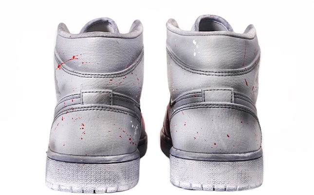 【訂製球鞋】 Jordan Air Jordan 1 Mid 致命的邪惡反派 屠殺 毒液 手繪噴繪 浸染 中幫 復古籃球鞋 男款 灰色 Shop 【訂製球鞋】 Jordan Air Jordan 1 Mid 致命的邪惡反派 屠殺 毒液 手繪噴繪 浸染 中幫 復古籃球鞋 男款 灰色