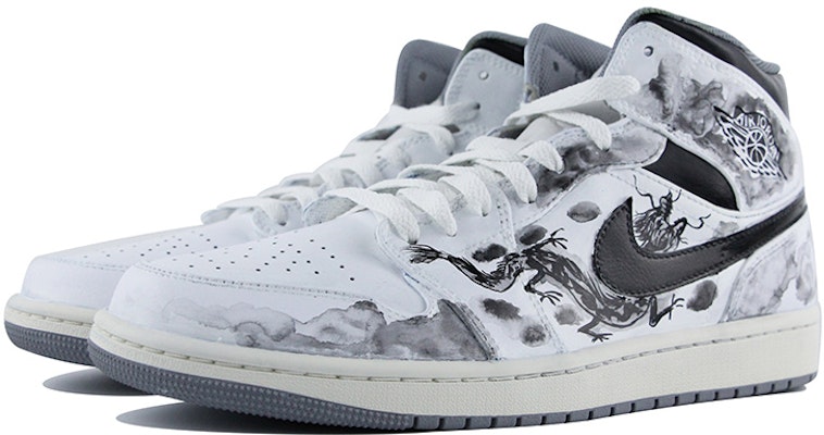 【定制鞋款】Air Jordan 1 Mid '复古墨龙' 554724-135(Team39-AMY45国风龙) Shop 【定制鞋款】Air Jordan 1 Mid '复古墨龙' 554724-135(Team39-AMY45国风龙)