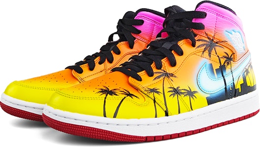 【定製球鞋】Jordan Air Jordan 1 Mid 西海岸 噴繪 椰樹 風景 中筒 復古籃球鞋 男款 黃粉漸變 Lookbook 【定製球鞋】Jordan Air Jordan 1 Mid 西海岸 噴繪 椰樹 風景 中筒 復古籃球鞋 男款 黃粉漸變