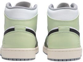 【定制鞋款】Air Jordan 1 Mid“白绿圣诞喷溅” 554724-135(Team24-男款圣诞树) Shop 【定制鞋款】Air Jordan 1 Mid“白绿圣诞喷溅” 554724-135(Team24-男款圣诞树)