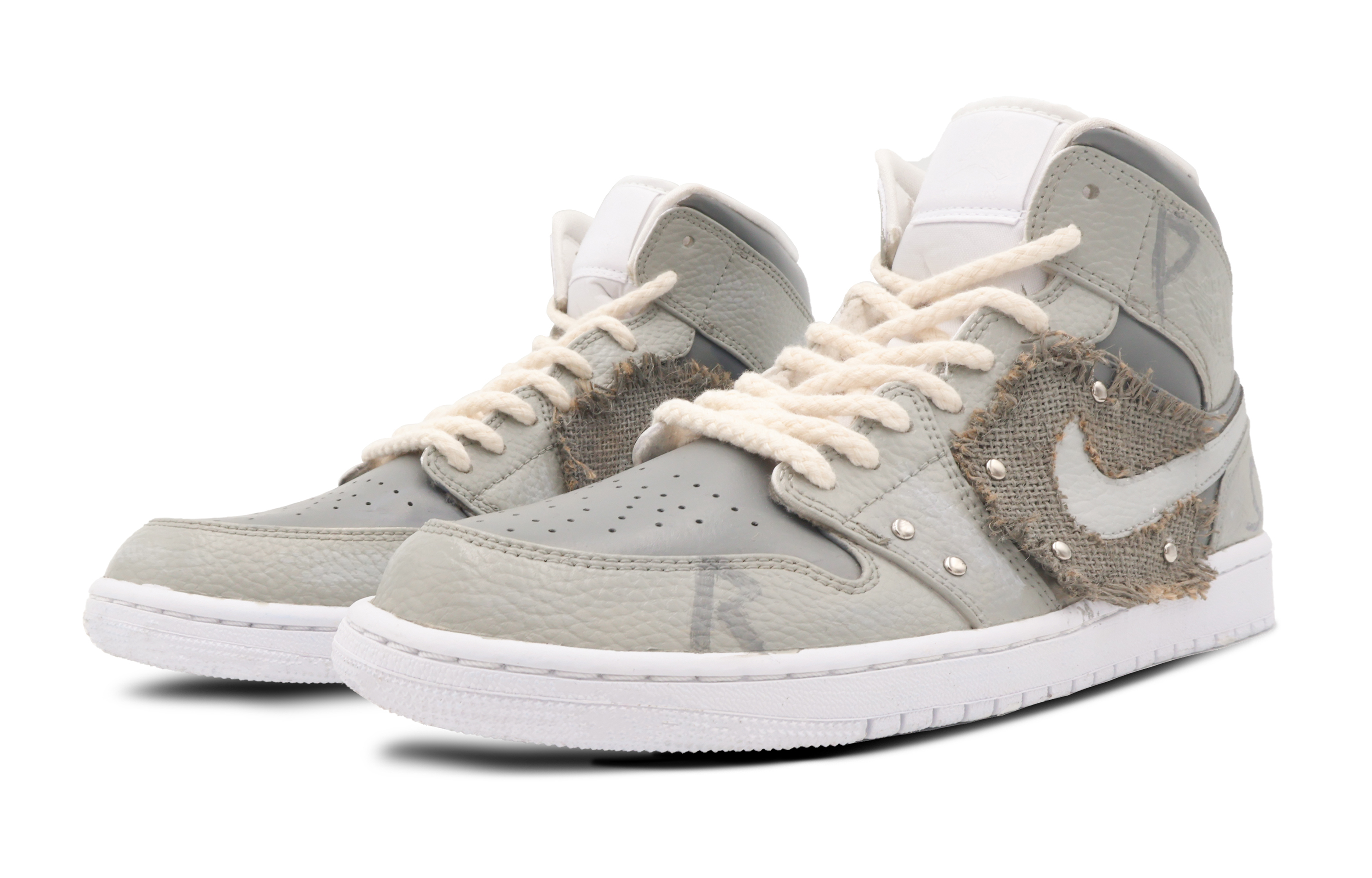 Lookbook カスタムAJ1 Mid "荒野の印" (灰色) 554725-130(Team53-女款蛮荒符号)