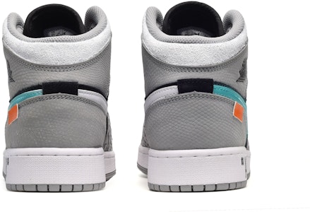 カスタムAJ1 Mid SE グラデ橙黒青 DM6216-016(TeamE-女款橘色皮贴黑蓝灰) Shop カスタムAJ1 Mid SE グラデ橙黒青 DM6216-016(TeamE-女款橘色皮贴黑蓝灰)