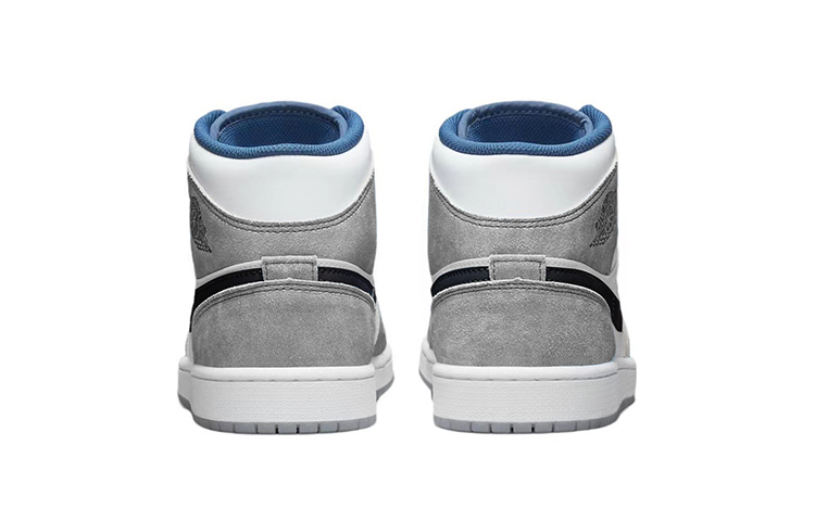 Shop [Sepatu Custom] Air Jordan 1 Mid SE 'Smoke Grey dan Putih' DN3706-401(TeamY-男款极简工业灰白)
