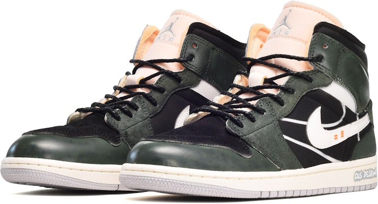 【定制球鞋】 Jordan Air Jordan 1 Mid SE Craft "White and Phantom" 做舊風 英文皮貼 中幫 復古籃球鞋 男款 黑白 Lookbook 【定制球鞋】 Jordan Air Jordan 1 Mid SE Craft "White and Phantom" 做舊風 英文皮貼 中幫 復古籃球鞋 男款 黑白