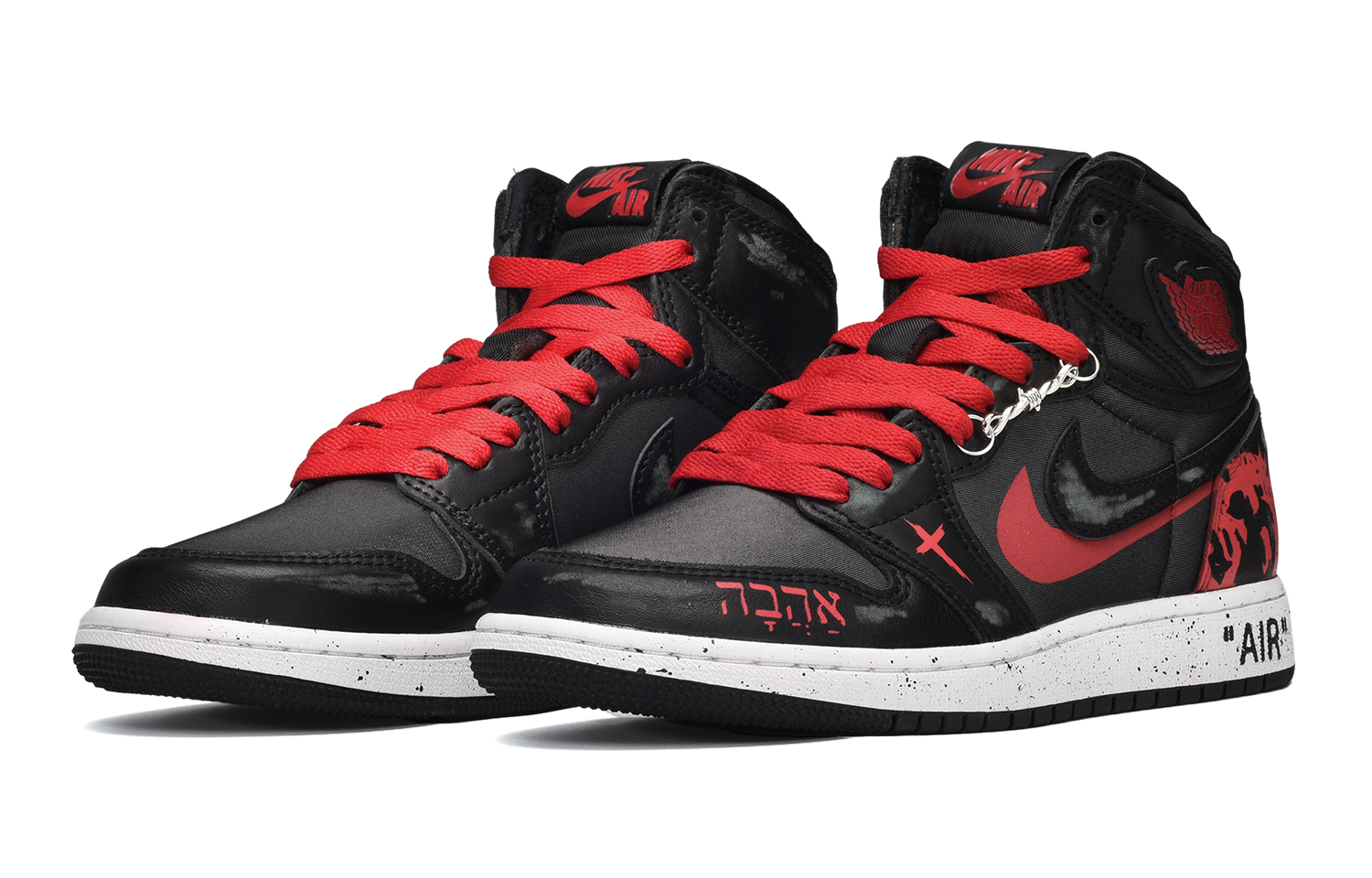 Lookbook 커스텀 에어 조던 1 레트로 '고딕 십자가' (or) 고딕 십자가 조던 1 575441-060(TeamE-女款十字架红黑)