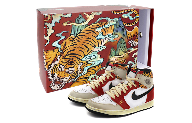 Buy [Sepatu Kustom] Air Jordan 1 Retro High OG 'Tahun Baru Imlek Harimau Hitam Putih' 555088-603(TeamK-白虎虎年限定S-BOX)