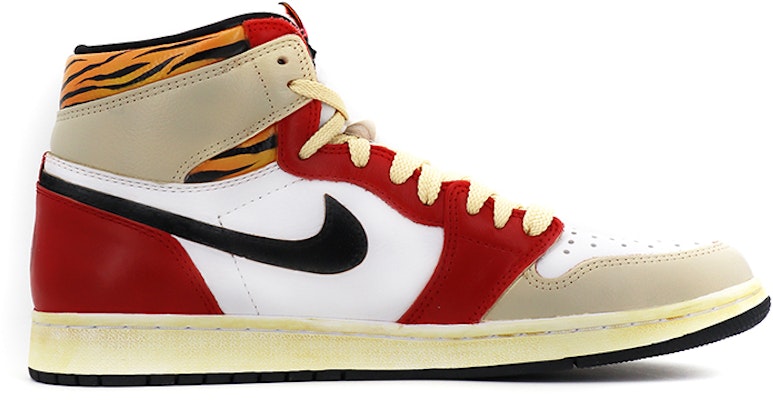 에어 조던 1 레트로 OG '흑호'(커스텀) 555088-603(TeamK-白虎虎年限定S-BOX) Lookbook 에어 조던 1 레트로 OG '흑호'(커스텀) 555088-603(TeamK-白虎虎年限定S-BOX)