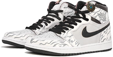 에어 조던 1 레트로 OG '다빈치 호랑이의 해' (커스텀) 555088-603(TeamM-虎年黑白灰) Lookbook 에어 조던 1 레트로 OG '다빈치 호랑이의 해' (커스텀) 555088-603(TeamM-虎年黑白灰)