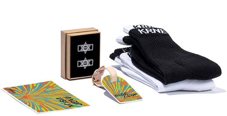 커스텀 에어조던 1 레트로 OG '그라피티 회/빨' 555088-161(TeamB-男女款灰红涂鸦N-BOX) Sizing 커스텀 에어조던 1 레트로 OG '그라피티 회/빨' 555088-161(TeamB-男女款灰红涂鸦N-BOX)