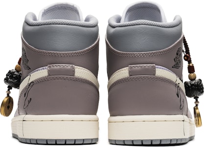 【訂製籃球鞋】Jordan Air Jordan 1 LMid 野鶴製造 水墨銅錢 特殊配飾 拼接解構 禮盒版 中筒 復古籃球鞋 男款 灰紫 Purchase 【訂製籃球鞋】Jordan Air Jordan 1 LMid 野鶴製造 水墨銅錢 特殊配飾 拼接解構 禮盒版 中筒 復古籃球鞋 男款 灰紫