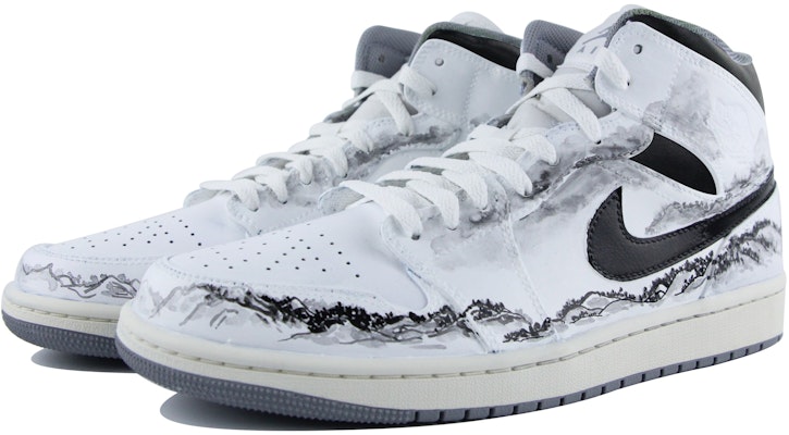 Kasut Custom Air Jordan CLOT x 1 Mid 'Chinese Landscape Putih-Hitam' 554724-135(Team39-AMY41国风山水) Lookbook Kasut Custom Air Jordan CLOT x 1 Mid 'Chinese Landscape Putih-Hitam' 554724-135(Team39-AMY41国风山水)