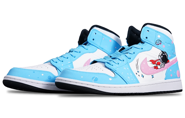 Lookbook 에어 조던 1 미드 '블랙 팬다 우주인' 커스텀 (핸드페인팅) 554724-075(TeamT-超人宇航员S-BOX)