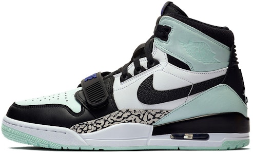【定制球鞋】 Jordan Legacy 312 採用 Art Basel 熟悉的 Igloo 步步高升 水墨波紋 高幫 復古籃球鞋 男款 黑白綠 Sizing 【定制球鞋】 Jordan Legacy 312 採用 Art Basel 熟悉的 Igloo 步步高升 水墨波紋 高幫 復古籃球鞋 男款 黑白綠