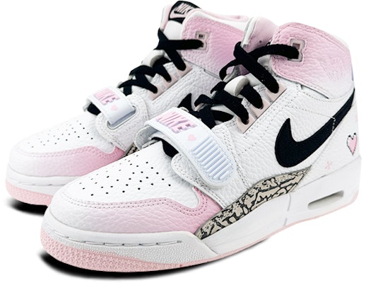 에어 조던 레거시 312 '하트 그라데이션 핑크-화이트' (커스텀) AT4040-106(Team47-女款312爱心) Lookbook 에어 조던 레거시 312 '하트 그라데이션 핑크-화이트' (커스텀) AT4040-106(Team47-女款312爱心)