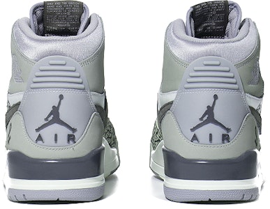 カスタムAJ312 "レイジーパンダ" (グレーセメント) AV3922-002(Team10-慵懒大熊猫) Purchase カスタムAJ312 "レイジーパンダ" (グレーセメント) AV3922-002(Team10-慵懒大熊猫)