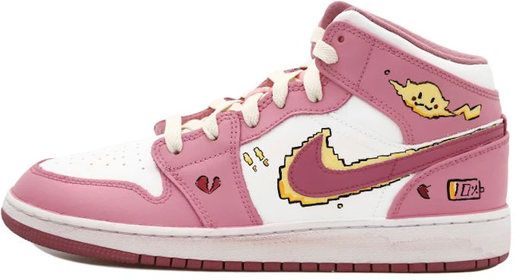 【訂製球鞋】Jordan Air Jordan 1 Mid OKHR 動畫風 比卡 電量 心 質感磨舊 中筒 復古籃球鞋 GS 白粉 Order 【訂製球鞋】Jordan Air Jordan 1 Mid OKHR 動畫風 比卡 電量 心 質感磨舊 中筒 復古籃球鞋 GS 白粉