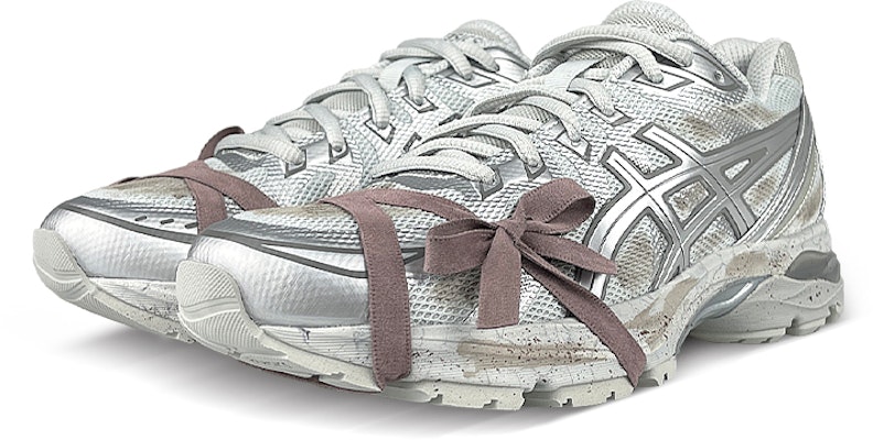 【訂製球鞋】 Asics Gel-Flux 4 TW 禮盒 廢土做舊 戰損風 繫帶 低筒 跑步鞋 男款 灰銀 Lookbook 【訂製球鞋】 Asics Gel-Flux 4 TW 禮盒 廢土做舊 戰損風 繫帶 低筒 跑步鞋 男款 灰銀