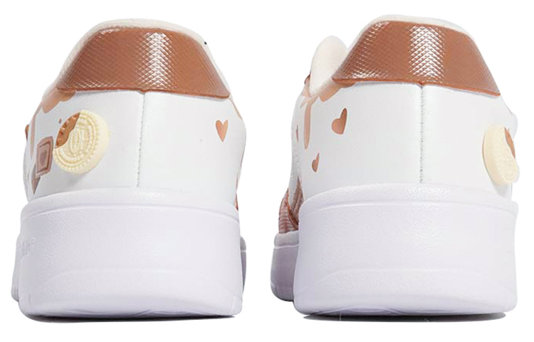 Shop カスタムシューズ 李寧 クラシック ロー 「溶けたチョコクッキー」 AGCQ455-2(TeamP-巧克力流心)