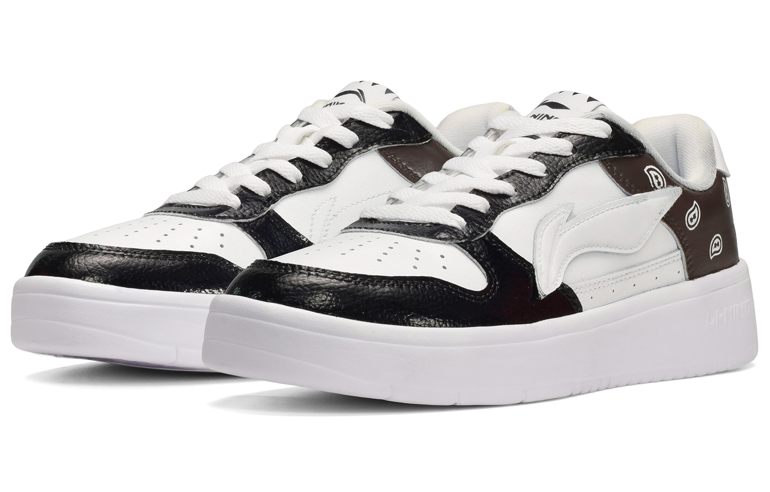 Lookbook 【定制鞋】李宁复古街头低帮“腰果花黑白棕” AGCQ455-2(TeamE-男款腰果花黑白棕)